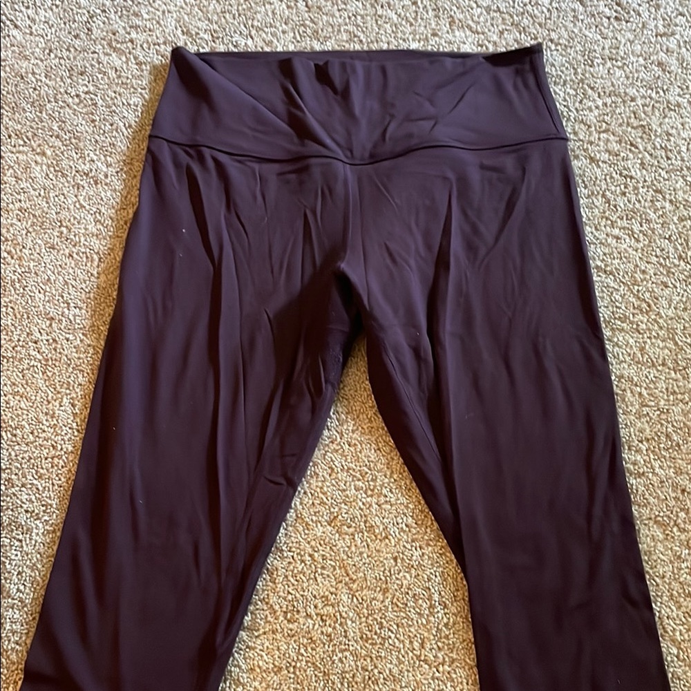 LULULEMON Nulu 17” Crop Leggings Sz 12 Maroon Red